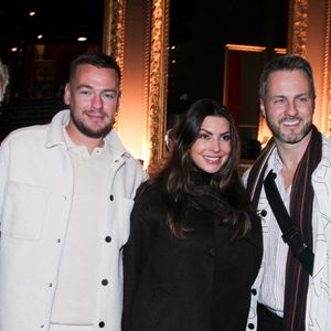 Jérôme Anthony, Jeremstar, Candice Pascal, Christian Millette, Maxime Dereymez, - Générale de la comédie musicale "Victor Lustig, l'homme qui vendit la Tour Eiffel" au théâtre Bobino à Paris le 22 octobre 2025. © Philippe Baldini / Bestimage