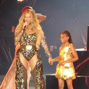 Beyonce Knowles en concert à Los Angeles dans le cadre de sa tournée "Cowboy Carter". Beyonce a fait monter sur scène ses filles Blue Ivy et Rumi Carter.Backgrid USA / Bestimage