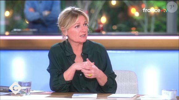 Anne-Elisabeth Lemoine dans "C à vous" sur France 5 ce 14 avril 2026

Capture d'écran France 5