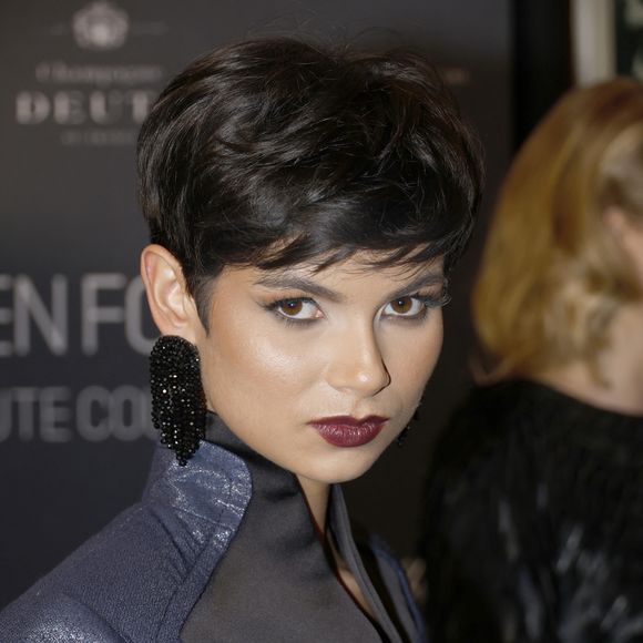 Eve Gilles au défilé Julien Fournié "Collection Haute Couture Printemps/Eté 2025" lors de la Fashion Week de Paris (PFW), le 28 janvier 2025 © Christophe Aubert via Bestimage