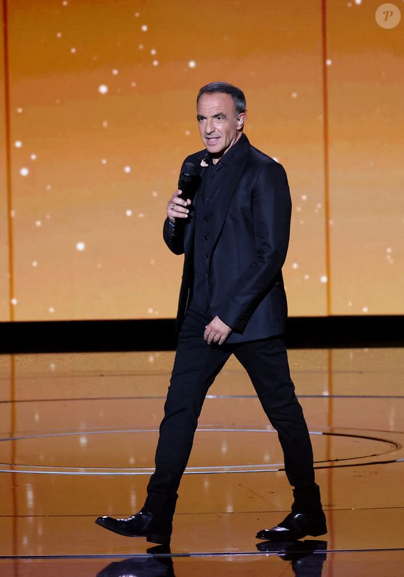 Nikos Aliagas lors de l'enregistrement de l'émission "La chanson secrète N°14", présentée par Nikos Aliagas et diffusée le 26 décembre sur TF1, à Paris le 9 décembre 2025. © Jacovides-Moreau/Bestimage