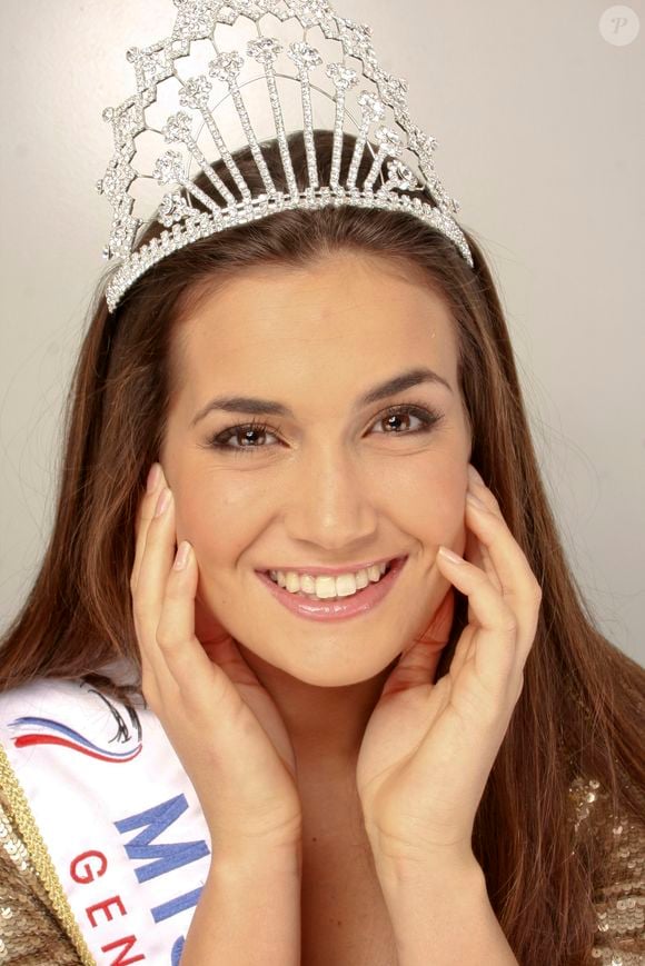 Sur Instagram, dans la soirée de mercredi 10 décembre, Barbara Morel a annoncé être atteinte d'un cancer. 

Miss Nationale 2011 Barbara Morel - Archives - Portrait
Paris, le 07/05/2012