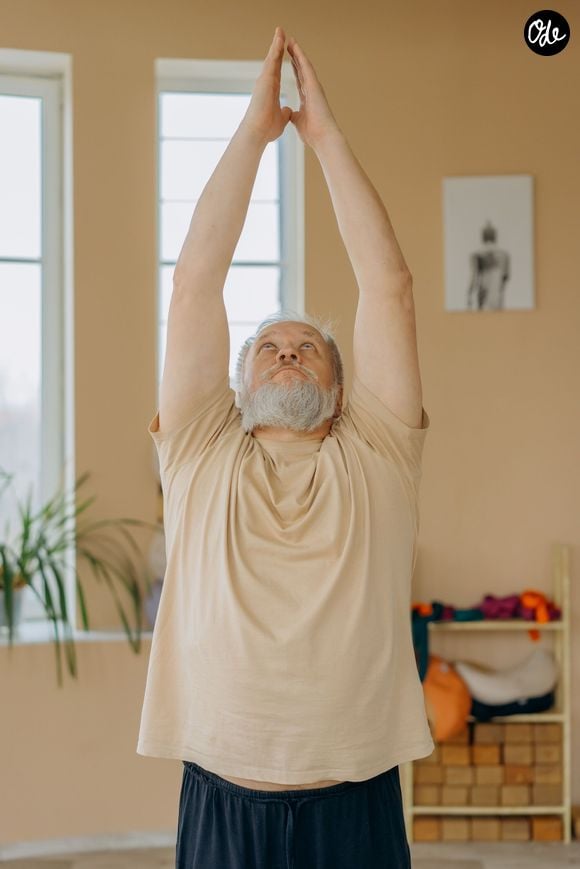 Des disciplines douces comme le Pilates s'intègrent parfaitement à ce programme pour optimiser la souplesse et l'équilibre.
