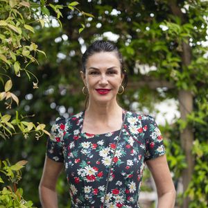 Cette même année, après un confinement difficile, elle a quitté Paris pour repartir à zéro et changer de vie.

Exclusif - Helena Noguerra - Soirée en collaboration avec la marque de Rhum de JoeyStarr « Carnival » au restaurant Neptune à Monaco lors du 64ème Festival de Télévision de Monte Carlo le 14 juin 2025.
© Pierre Perusseau / Osuna / Bestimage