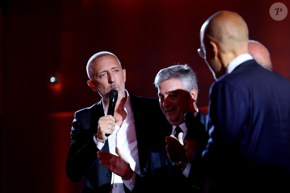 Gad Elmaleh - Soirée de gala "Heroes for Imagine" qui a permis de récolter dix millions d'euros au profit de la recherche contre les maladies génétiques à Paris le 23 septembre 2024.

© Dominique Jacovides / Bestimage