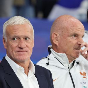L'intendance est assurée par son bras droit Guy Stéphan qui a mené la conférence de presse en marge du match jeudi 25 juin 2026

Didier DESCHAMPS (Sélectionneur France) - Les Bleus ont remporté leur dernier match de préparation contre l'Irlande du Nord (3-1) à Lille, grâce à un triplé de M. Olise le 8 juin 2026. © Laurent Sanson/PsnewZ/Bestimage