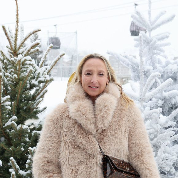 Cet écrin d'altitude est devenu leur refuge familial idéal pour profiter de nombreuses activités de plein air, entre randonnées et VTT.

Audrey Lamy au photocall du film "Police Flash 80" lors du 29ème Festival International du Film de Comédie de l'Alpe d'Huez, le 22 janvier 2026.
© Dominique Jacovides / Bestimage