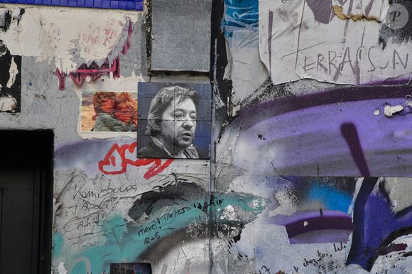 Mais en 2024, il a été placé en redressement judiciaire à cause de dettes importantes.

Maison de Serge Gainsbourg, pour le 35ème anniversaire de sa mort) à Paris, France, le 2 mars 2026.

© Alexandre Fay/PixPlanete/Bestimage