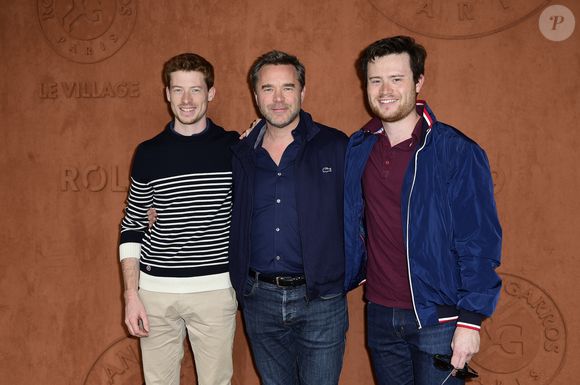 Guillaume de Tonquédec et ses fils Amaury et Timothé au Village Roland Garros lors du tournoi de Roland-Garros 2019. Paris, le 26 mai 2019.

JB Autissier / Panoramic / Bestimage