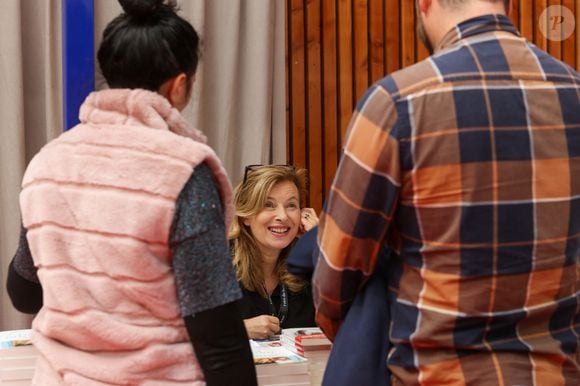 Valérie Trierweiler  à la Foire du Livre de Brive 2024 à la Halle Georges Brassens de Brive-la-Gaillarde, le 10 novembre 2024. © Jean-Marc Lhomer / Bestimage