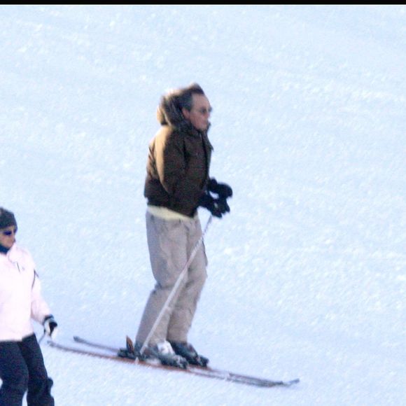 Philippe Lavil au ski dans les années 1990.© Guillaume Gaffiot/Bestimage