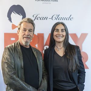 Dans un entretien accordé à "VSD", le père d’Aël et Inca a confié qu'il prenait actuellement soin de lui pour assurer sa tournée. "Au moment où nous nous parlons,

Florent Pagny, Coralie Baroux, Azucena Caamaño - Première de la pièce "Jean-Claude et Josephine, une histoire vraie jamais racontée" au théâtre de Passy à Paris le 16 septembre 2025.

© Benjamin Babiz / Bestimage