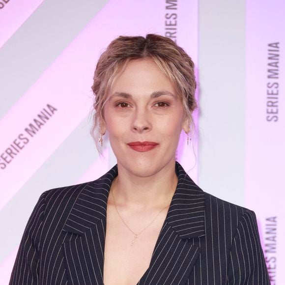 Très proche de sa sœur Vanessa — elle est d’ailleurs la tante de Lily-Rose Depp —, Alysson Paradis a répondu aux questions du "Figaro TV" à l’occasion de son actualité médiatique

Alysson Paradis - Le Festival Series Mania, le festival international des séries à Lille
© Christophe Aubert via Bestimage