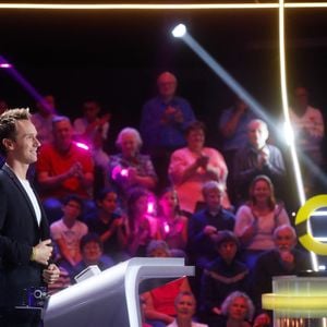 Exclusif - Cyril Féraud - Enregistrement de l'émission "Le Quiz des Champions" aux Studios 130 à Saint-Denis, présentée par C.Féraud et diffusée sur France 2. Le 5 juin 2024
© Christophe Clovis / Bestimage