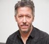 Il s'agit de Jean-Luc Lemoine. Ce dernier avait appris brutalement cet été que son émission dédiée à l'humour s’arrêtait pour lui, une décision qui lui a été imposée

Jean-Luc Lemoine pose dans les locaux de Webedia lors d'un interview pour Purepeople à Levallois-Perret le 21 mars 2018.

BestImage