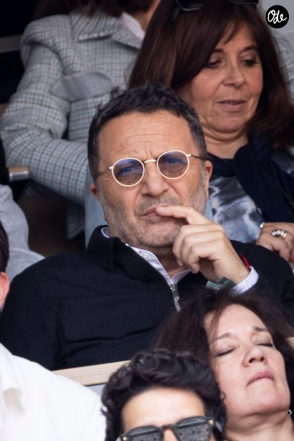 Arthur (Jacques Essebag) en tribunes lors de la finale messieurs des Internationaux de France de Tennis de Roland Garros 2025 (jour 15), à Paris, France, le 8 juin 2025. © Cyril Moreau/Bestimage