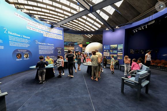 Visite inaugurale de "La Baleine", le temps de l'UNOC, la conférence de l'ONU sur les océans, en présence de Christian Estrosi, le maire de Nice, Olivier Poivre d’Arvor, l'ambassadeur pour les pôles et les enjeux maritimes au Ministère de l’Europe et des Affaires étrangères, Laurent Hottiaux, le nouveau préfet des Alpes-Maritimes, Ashok Adicéam, le délégué général de l'UNOC en charge du projet, Richard Chemla. l'adjoint délégué à la transition écologique et énergétique, à la santé et au bien-être, et Olivier Bettati, délégué général de la mission UNOC à la mairie de Nice, au Palais des expositions à Nice, le 2 juin 2025.© Bruno Bebert/Bestimage
