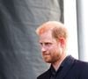Ce ne serait pas la première fois que cette femme aurait suivi le duc de Sussex.

Le prince Harry, duc de Sussex lorsqu'il monte sur la scène du One805 Live Concert dans la propriété de la star Costner au bord de l'océan de Santa Barbara à Summerland, en Californie, où Harry s'apprête à remettre le prix ''Heart of the Community'' (cœur de la communauté).  Photo by Amy Katz/ZUMA Press Wire/ABACAPRESS.COM