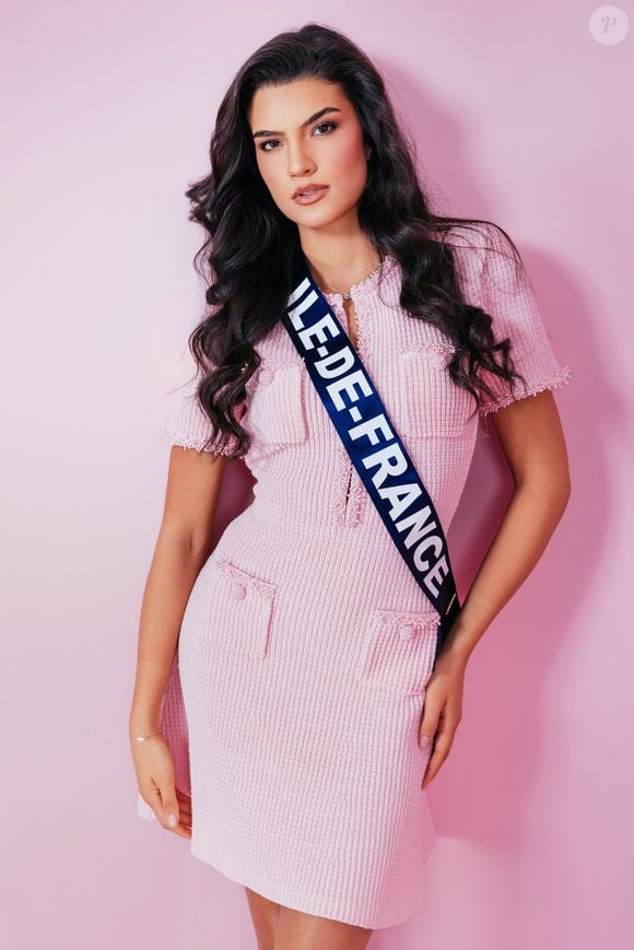 Miss Ile-de-France, Mareva Michel - Portrait officiel des 30 candidates au concours Miss France 2026. SIPA / Benjamin Decoin via Bestimage