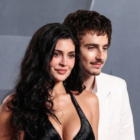 Los Angeles, CA 2026 Vanity Fair Oscar Party (98th Annual Academy Awards) Hosted By Mark Guiducci held at the David Geffen Galleries at the Los Angeles County Museum of Art (LACMA) at 5905 Wilshire Blvd in Museum Row, Miracle Mile, Los Angeles.



Sur la photo : Kylie Jenner, Timothee Chalamet