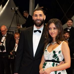 Karim Benzema et sa compagne Lyna Khoudri lors de la montée des marches du film « 13 jours 13 nuits » lors du 78ème Festival International du Film de Cannes. Le 23 mai 2025
© Jacovides-Moreau / Bestimage