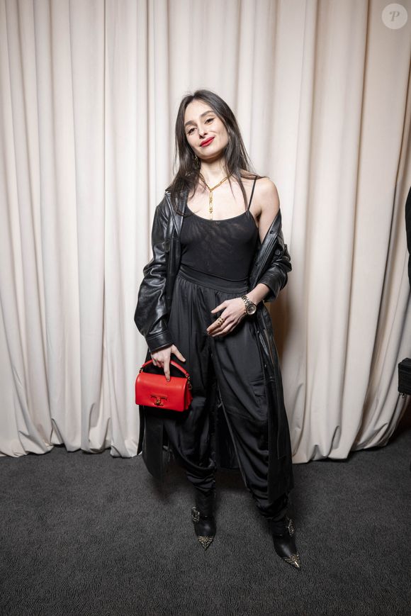 Esther Abrami au défilé Giambattista Valli au pavillon Vendôme pour la collection Haute Couture Printemps/Eté 2025 lors de la Fashion Week de Paris (PFW), France, le 27 janvier 2025. 


© Pierre Perusseau / Tiziano Da Silva / Bestimage
