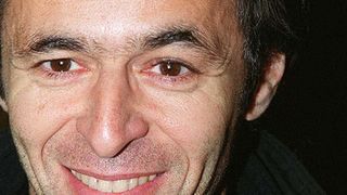 9 ans après s'être retiré de la vie publique, Jean-Jacques Goldman s'apprête à réapparaître !