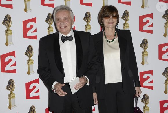 Michel Sardou et sa femme Anne-Marie Périer - La 26e nuit des Molières aux Folies Bergère à Paris, le 2 juin 2014. Photo par COADIC GUIREC / BESTIMAGE