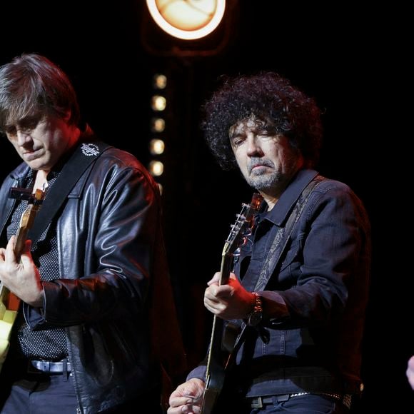 Thomas Dutronc, Yarol Poupaud, Fred Chapelier lors de la 10ème nuit de la déprime aux Folies Bergère à Paris le 5 février 2024.
© Jack Tribeca / Bestimage