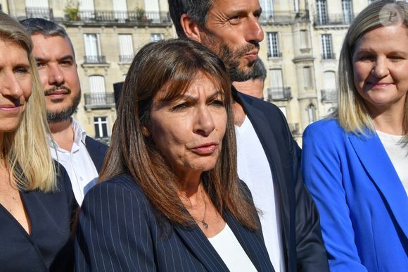 La maire de Paris Anne Hidalgo, dont il était adjoint depuis 2022, a annoncé sa disparition par voie de communiqué, soulignant qu'il était pour elle "un ami cher, fidèle, généreux et sensible".

Anne Hidalgo Célébration des JO Paris 2024 un an après dévoilement du projet du Monument des Championnes et des Champions samedi 26 juillet 2025 Pont Saint Louis Paris © Alexanfre Fay / Pixplanete / Bestimage