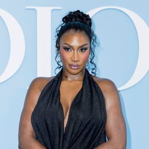 Aya Nakamura au photocall du défilé de mode féminine Dior printemps-été 2025 lors de la Fashion Week de Paris (PFW), à Paris, France, le 24 septembre 2024. © Olivier Borde/Bestimage