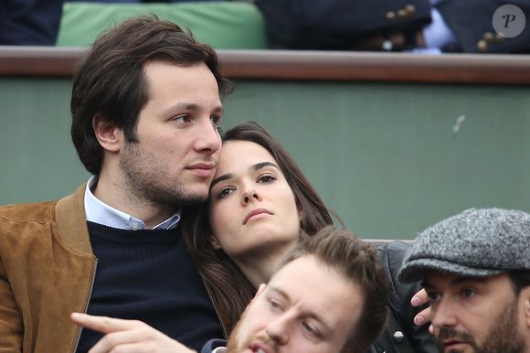 Vianney et sa compagne Catherine Robert qui est sa violoncelliste, dans les tribunes de la finale homme des internationaux de France de Roland Garros à Paris le 5 juin 2016. © Moreau-Jacovides / Bestimage