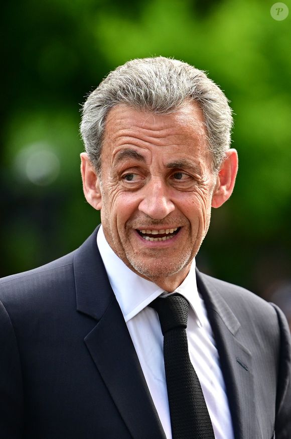 Le Ministre d'État, ministre de l'Intérieur, et l'ancien président de la République Nicolas Sarkozy lors d'une cérémonie en l'hommage à Aurélie Fouquet, la policière municipale de 26 ans avait été tuée lors de l'attaque d'un fourgon blindé le 20 mai 2010, à Villiers-sur-Marne (en banlieue parisienne), Val-de-Marne, France, le 20 mai 2025. © Christian Liewg/Bestimage