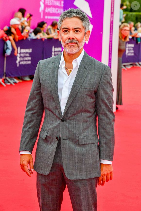 Manu Payet assiste à la cérémonie d'ouverture du 50ème Festival du Cinéma Américain de Deauville le 06 septembre 2024 à Deauville, France. 
Photo par Thomas Floyd/Shootpix/ABACAPRESS.COM