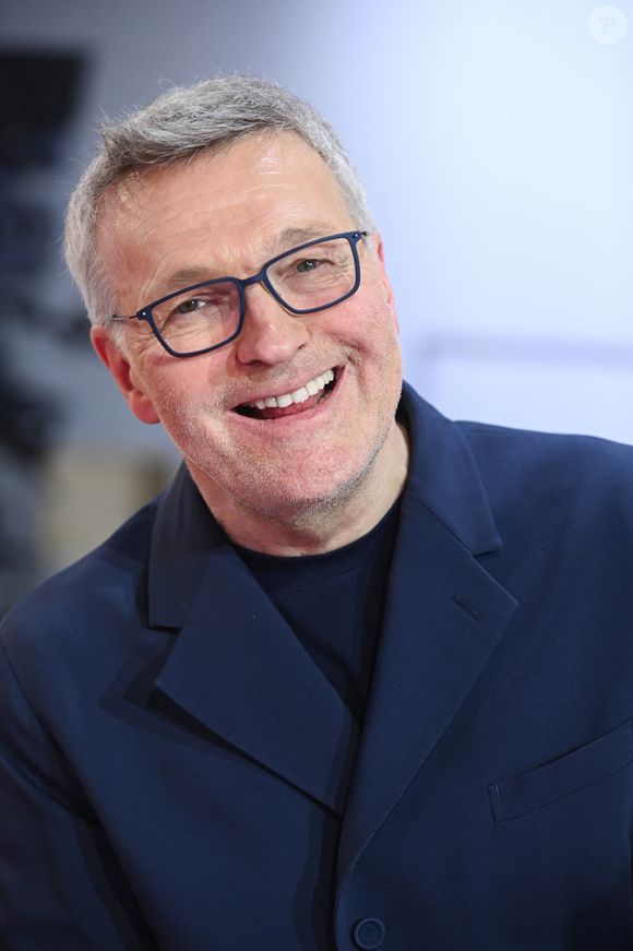 Exclusif - Laurent Ruquier lors de l'enregistrement de l'émission "Vivement dimanche" au studio Rive Gauche, présentée par M.Drucker avec une diffusion sur France 3 le 8 mars 2026, à Paris, France, le 25 février 2026. © Guillaume Gaffiot/Bestimage