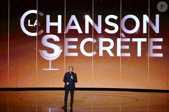 L'animateur star de TF1 est aux commandes de ce 14e numéro

Exclusif - Nikos Aliagas lors de l'enregistrement de l'émission "La chanson secrète N°14", présentée par Nikos Aliagas et diffusée le 26 décembre sur TF1, à Paris le 9 décembre 2025. © Jacovides-Moreau/Bestimage
