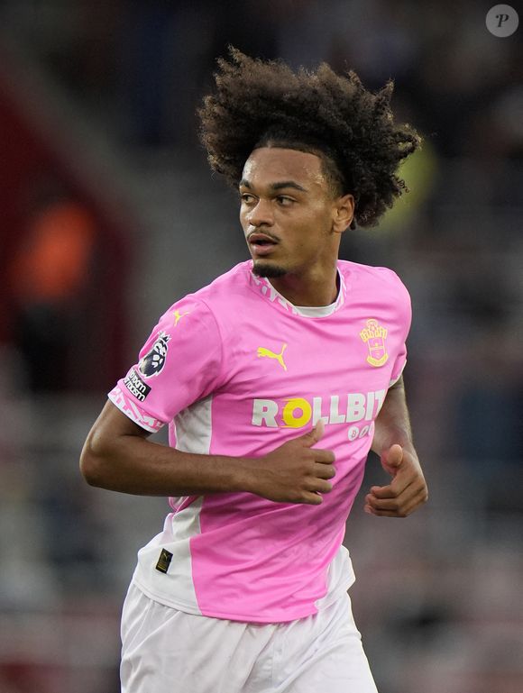 Sekou Mara est attaquant en L1 au RC Strasbourg.
Sekou Mara lors du match amical de pré-saison au St Mary's Stadium, Southampton. le mercredi 7 août 2024. ©Andrew Matthews/PA Wire.