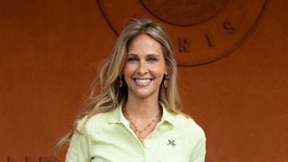 Ophélie Meunier profite de ses vacances avec ses enfants, petites têtes blondes, sur l’île où Aya Nakamura s’est fiancée