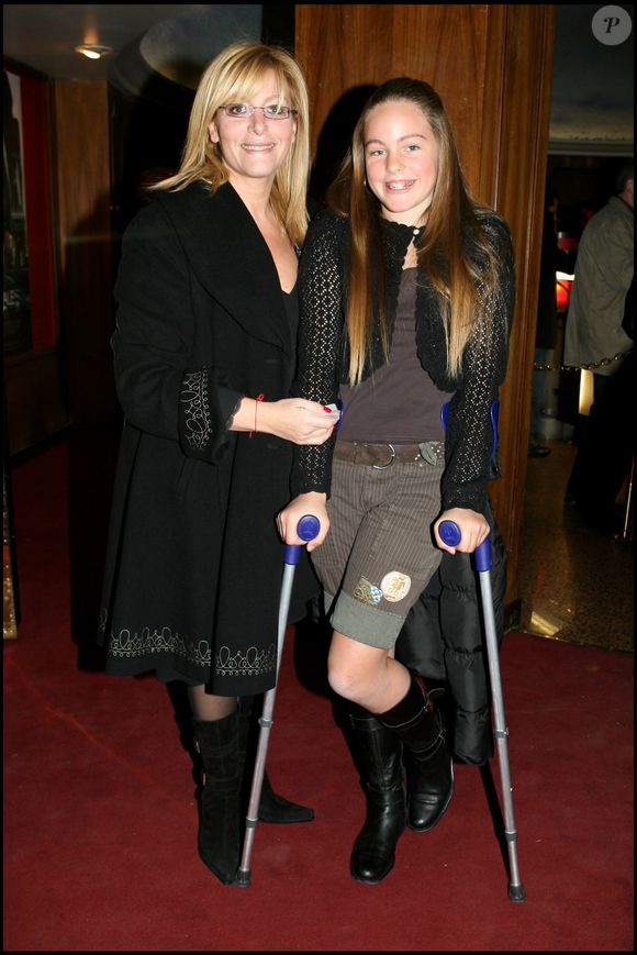 Née en 1995, Salomé est le fruit du mariage de Caroline Diament avec Philippe Edouard Elbaz, dont elle s'est séparée en 2015. 

Caroline Diament et sa fille au concert de Liane Foly au Grand Rex
© RINDOFF-GUIREC / BESTIMAGE