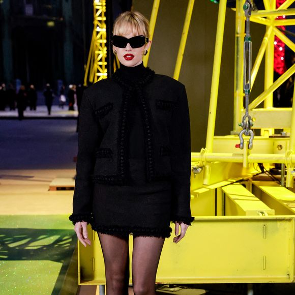 Angèle au photocall du défilé Chanel Collection Femme Prêt-à-Porter Automne/Hiver 2026-2027 lors de la Fashion Week de Paris (PFW) au Grand Palais, à Paris, France, le 9 mars 2026. © Olivier Borde/Bestimage