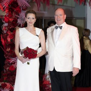 La Princesse Charlène de Monaco et le Prince Albert II de Monaco assistent au Dîner de Gala du Grand Prix de F1 de Monaco le 25 mai 2025 à Monaco. Photo David Niviere/Abaca