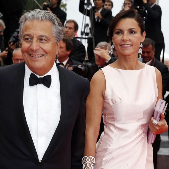 Christian Clavier et Isabelle De Araujo (Bijoux APM Monaco) - Montée des marches du film "Jimmy's Hall" lors du 67 ème Festival du film de Cannes – Cannes.
Bestimage