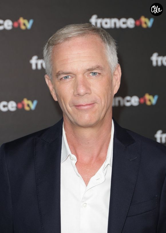 Julien Arnaud lors du photocall de la conférence de presse de rentrée de France Télévisions à Paris, en France, le 4 septembre 2024. © Coadic Guirec/Bestimage
