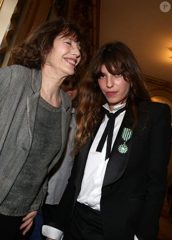 Jane Birkin (invitee) et sa fille Lou Doillon
Paris le 10 avril 2013 DOMINIQUE JACOVIDES / BESTIMAGE