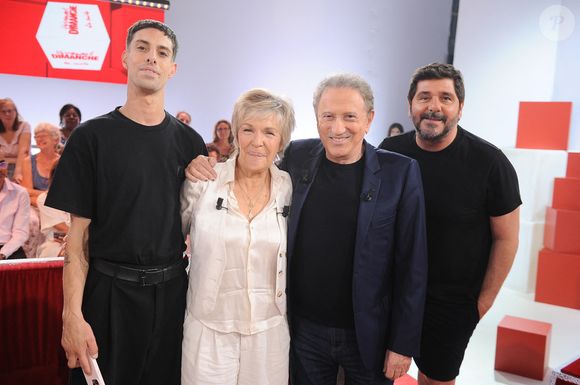 Exclusif - Jean-Baptiste Seguin, Véronique Jannot, Michel Drucker et Patrick Fiori - Enregistrement de l'émission Vivement dimanche au studio Rive Gauche, presentée par Michel Drucker . Diffusion sur France 3 le 14/09/2025.

© Guillaume Gaffiot / Bestimage