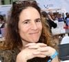 Anne Pingeot y occupe un rôle central de présence silencieuse, participant à l’équilibre de cette vie tenue à l’écart du regard public. 

Mazarine M Pingeot lors du 5ème festival du Livre de Paris au Grand Palais à Paris, France, le 18 avril 2026. Les 17, 18 et 19 avril 2026, le Festival du livre de Paris célébrera les livres et la lecture, sous toutes ses formes, pour tous les publics. © Cédric Perrin/BestImage