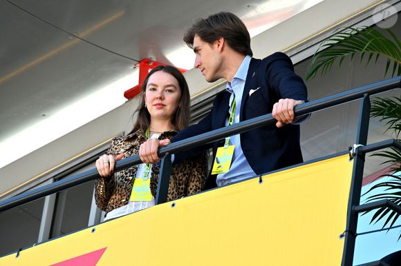 Originaire de Basse-Saxe, Ben-Sylvester Straumann - dont les parents travaillent dans la finance - a vécu à Munich avant d'emménager avec sa famille à Monaco, il y a bien des années. 

Ben-Sylvester Strautmann et la princesse Alexandra de Hanovre  durant la journée des qualifications du 81ème Grand Prix de Formule 1 de Monaco, le 25 mai 2024. © Bruno Bebert/Bestimage