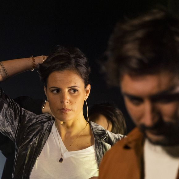 Exclusif - Jeremy Frerot et Laure Manaudou - Backstage - Enregistrement de l'émission "La Chanson secrète 11" à Paris, diffusée le 24 juin sur TF1. Le 15 janvier 2022
Après le succès des précédentes éditions, « LA CHANSON SECRETE », présentée par N.Aliagas et produite par DMLS TV, revient sur TF1.
8 artistes ne savent rien de ce qui va se passer pour eux !
Ils ont accepté de jouer le jeu, de se laisser totalement surprendre, émouvoir, parfois même déstabiliser car ils vont découvrir en même temps que les téléspectateurs une surprise : une chanson qui leur est chère revisitée et réinterprétée par un artiste.
 Des mises en scène spectaculaires au service de l’émotion… Et des émotions fortes pour l’artiste assis dans le fauteuil grâce à la venue sur le plateau de proches et d’invités inattendus.
Les téléspectateurs seront aux premières loges pour vivre ces moments d’intimité musicale rare.
Dans ce nouveau numéro, un couple rare en télévision, un chef étoilé, un invité piégé venu pour répéter une surprise à un autre guest sans s'attendre à être lui-même invité dans le fauteuil, des participants exceptionnels tels que le frère d'un guest pour la première fois en France...
© Cyril Moreau / Bestimage