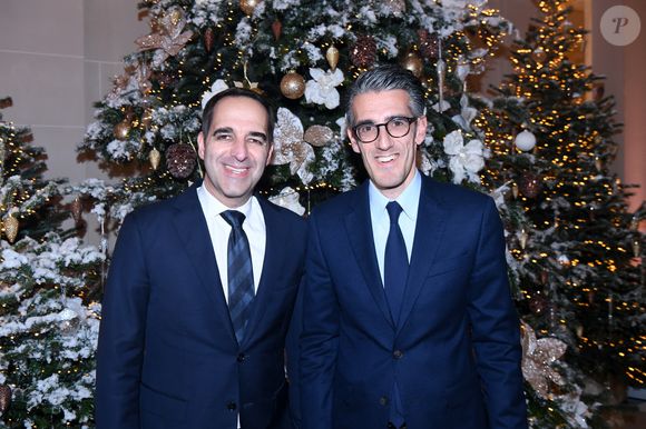 Vincent Pimont, Directeur du Peninsula Paris et Jérémy Redler, maire du 16ème arrondissement de Paris - Personnalités au gala d'hiver de l'hôtel Peninsula Paris le 27 novembre 2025.

© Rachid Bellak / Bestimage