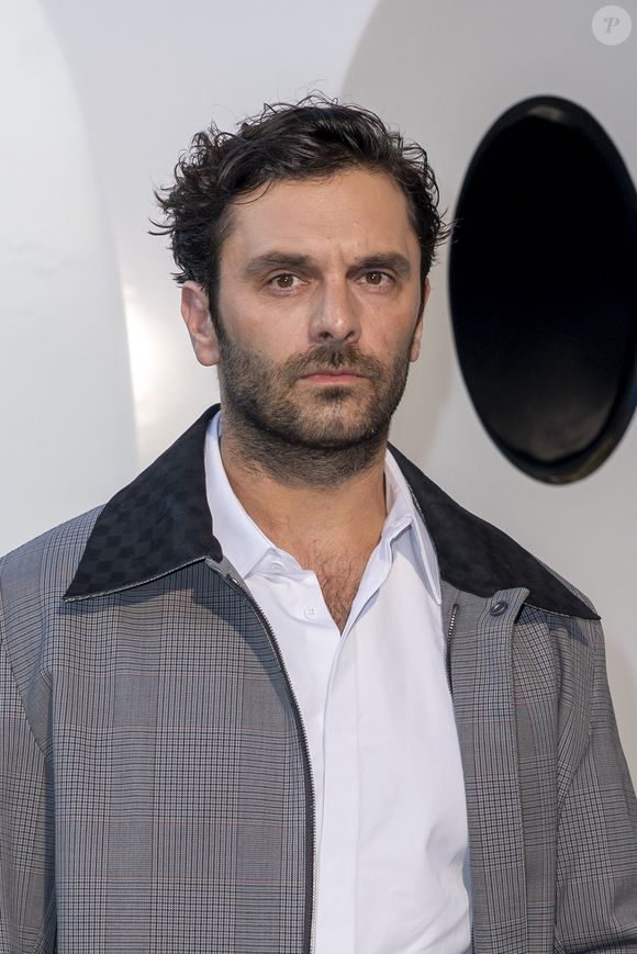 Pio Marmaï - Photocall du Défilé de mode Louis Vuitton Homme, Collection Printemps-Été 2026 dans le cadre de la Fashion Week de Paris, France, le 24 juin 2025.
 
© Olivier Borde / Bestimage